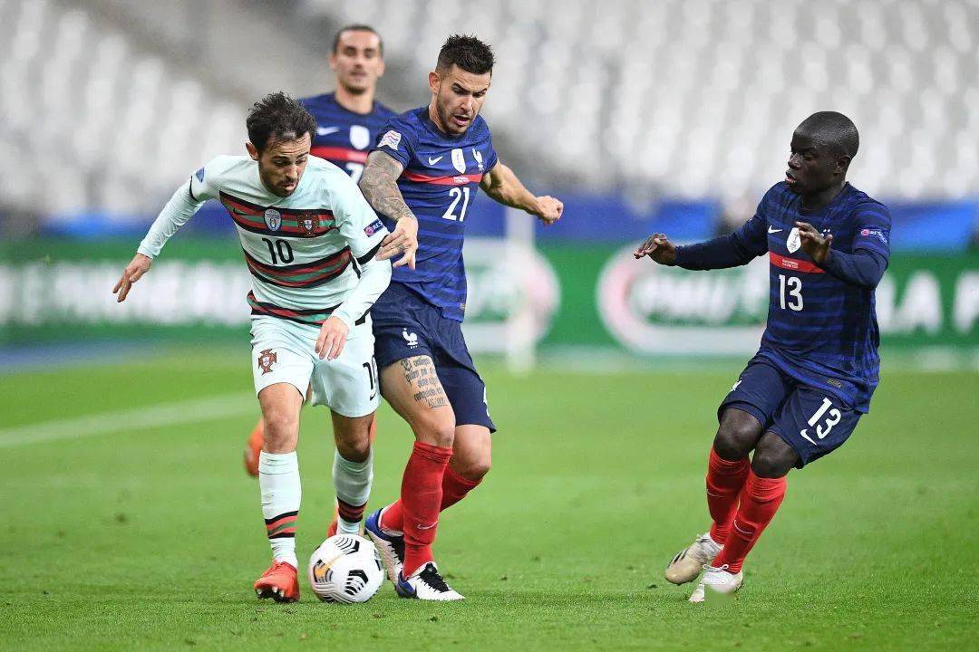 开云官方app入口-英格兰羽毛球队逆转法国羽毛球队,辛杜三分雨点燃全场