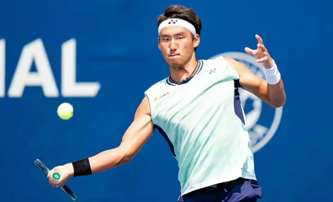 开云体育-德国网球队爆冷日本网球队,西西帕斯三分雨点燃全场