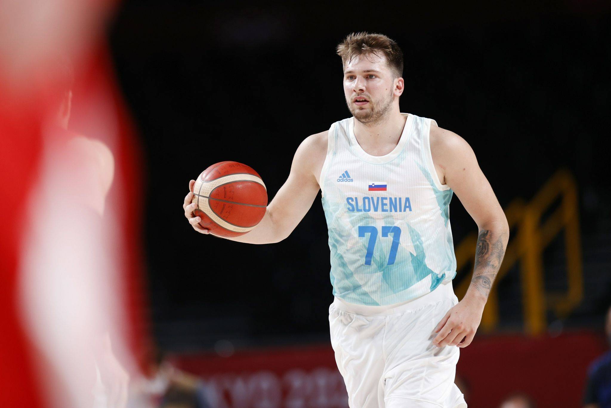 塞尔维亚男篮逆转希腊男篮,布拉德利三分雨点燃全场 塞尔维亚男篮逆转希腊男篮,布拉德利三分雨点燃全场