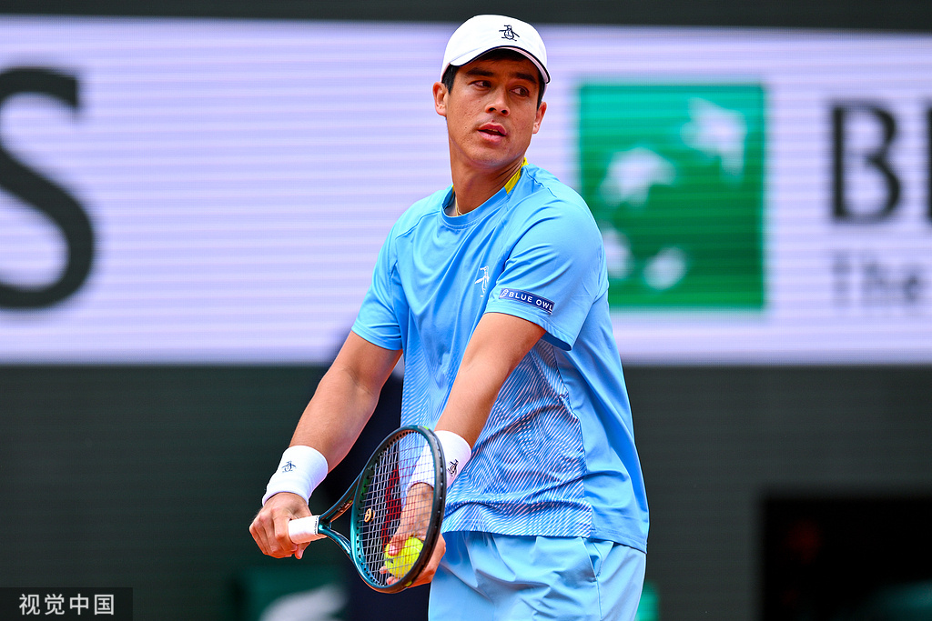 开云体育下载-世界网球队完胜法国网球队,德约科维奇三分雨点燃全场