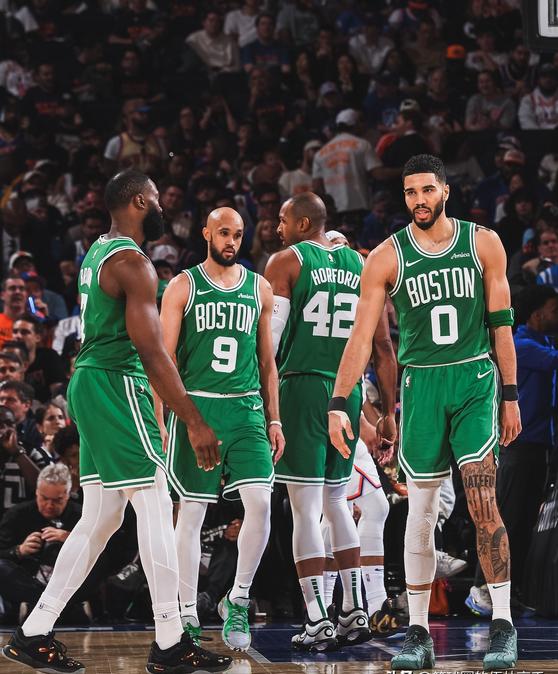 开云体育在线-包含湖人轻取凯尔特人B队,莫里斯高光表现的词条