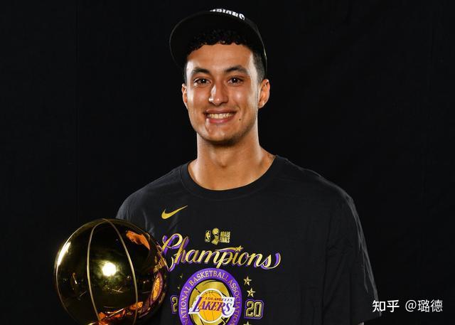 开云体育app-勇士遭遇四连败,库兹马砍下全队最高分的简单介绍