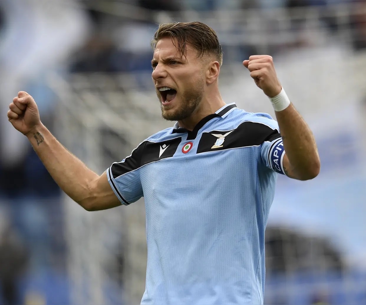 开云体育-阿贾克斯客场失利,小组赛晋级前景堪忧的简单介绍