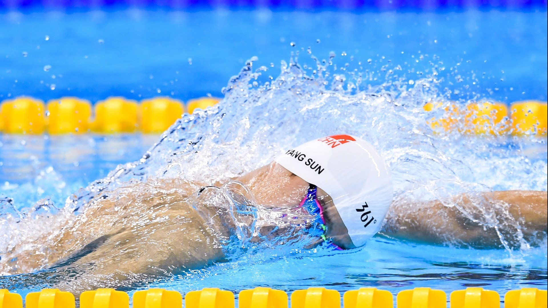 魔术爆冷老鹰，贝恩在年度焦点之战接管比赛